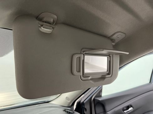 Used 2024 Nissan Sentra SV FWD image 63