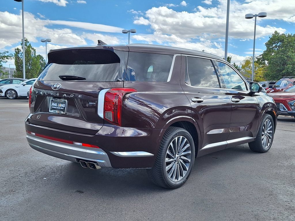 Used 2023 Hyundai Palisade Calligraphy AWD/4WD image 3