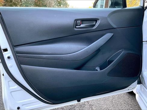 Used 2024 Toyota Corolla LE image 21