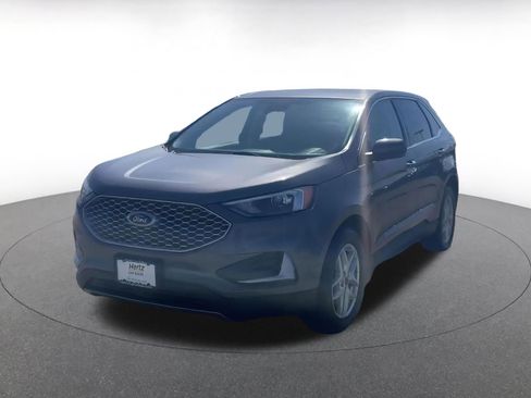 Used 2024 Ford Edge SEL image 7