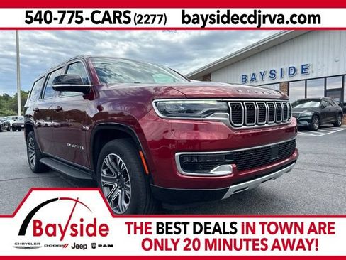 Used 2024 Jeep Wagoneer Series II AWD/4WD image 1