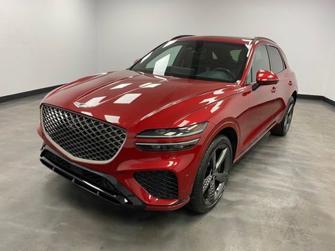 Used 2023 Genesis GV70 2.5T w/ Sport Prestige Package image 2