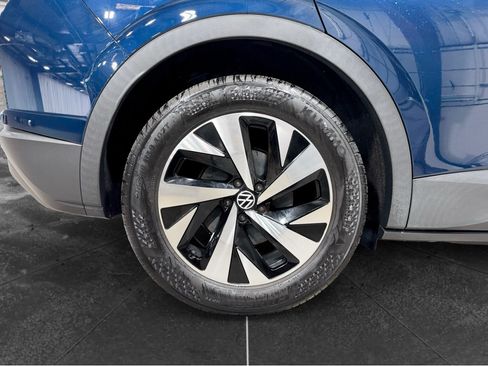 Used 2023 Volkswagen ID.4 Pro AWD/4WD image 34