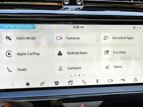 Used 2020 Jaguar XE S image 31