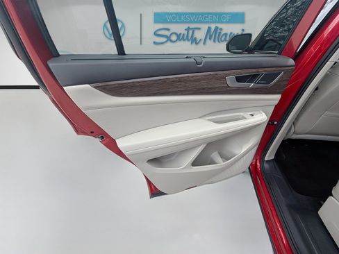 Used 2024 Volkswagen Atlas SEL Premium R-Line AWD/4WD image 26
