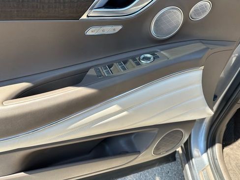 Used 2023 Genesis GV80 2.5T w/ Prestige 20" Package image 23