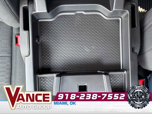 Used 2025 RAM 3500 Big Horn image 37