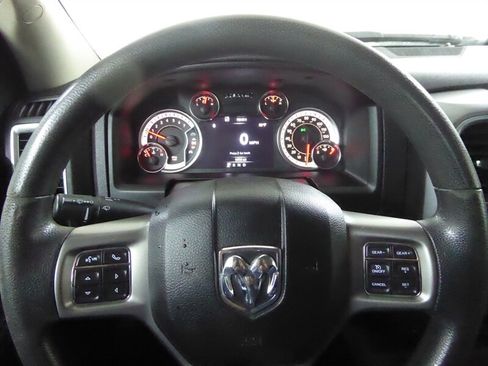 Used 2022 RAM 1500 Classic SLT w/ Electronics Group AWD/4WD image 9