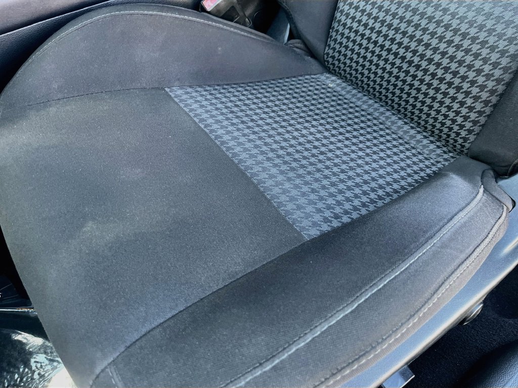 Used 2020 Dodge Challenger R/T RWD image 18