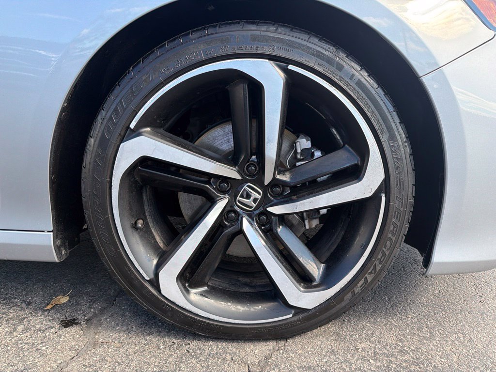 Used 2019 Honda Accord Sport image 10