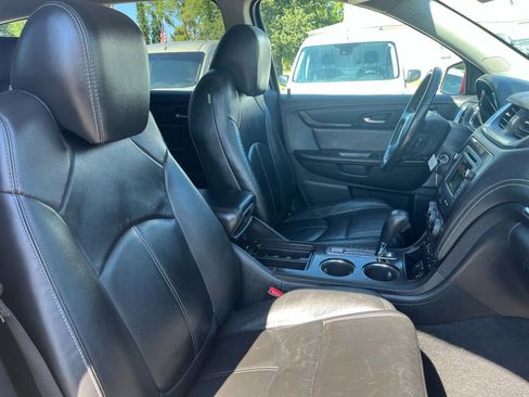 Used 2016 Chevrolet Traverse LT image 42