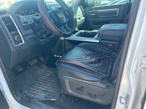 Used 2018 RAM 1500 SLT image 4