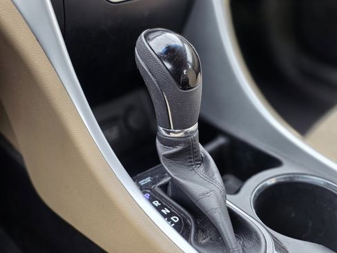 Used 2012 Hyundai Sonata GLS image 30