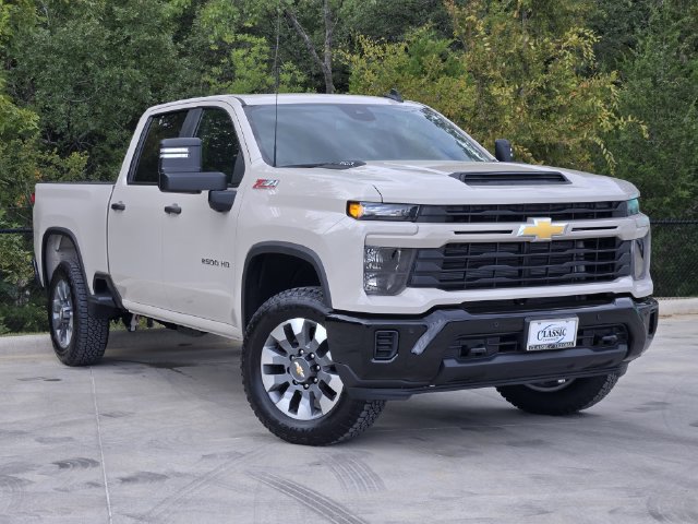 New 2026 Chevrolet Silverado 2500 Custom AWD/4WD image 1