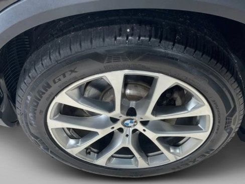 Used 2023 BMW X5 xDrive40i AWD/4WD image 9