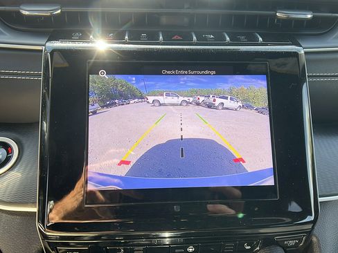 Certified 2024 Jeep Grand Cherokee L Laredo image 35