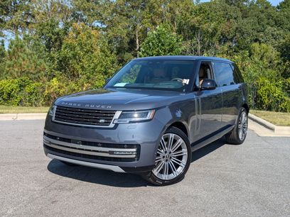 New 2025 Land Rover Range Rover Long Wheelbase SE