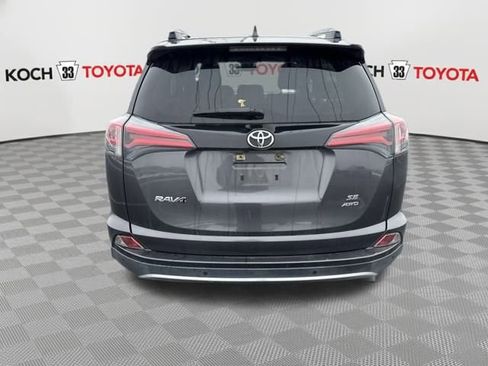 Used 2018 Toyota RAV4 SE w/ Advanced Technology Package image 7