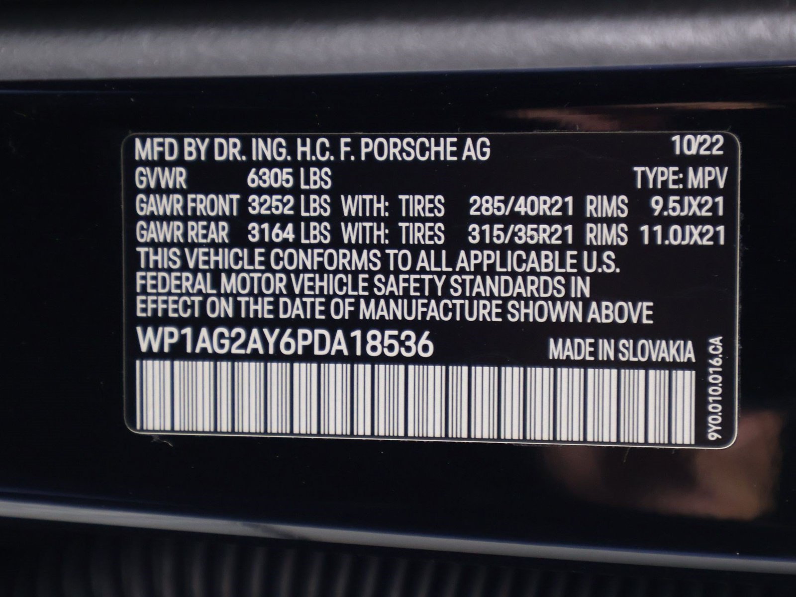 Certified 2023 Porsche Cayenne GTS AWD/4WD image 19