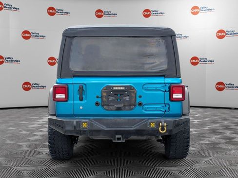 Used 2019 Jeep Wrangler Sport AWD/4WD image 4