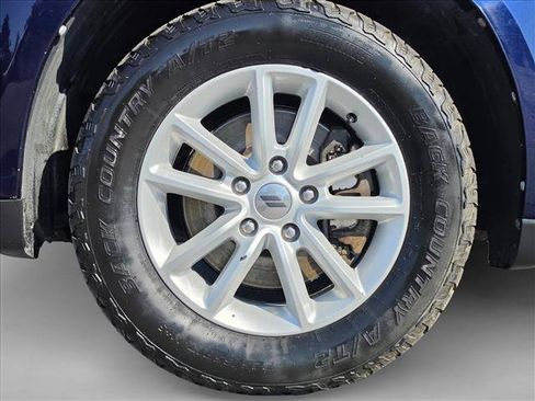 Used 2018 Dodge Journey SXT w/ Connectivity Group AWD/4WD image 9