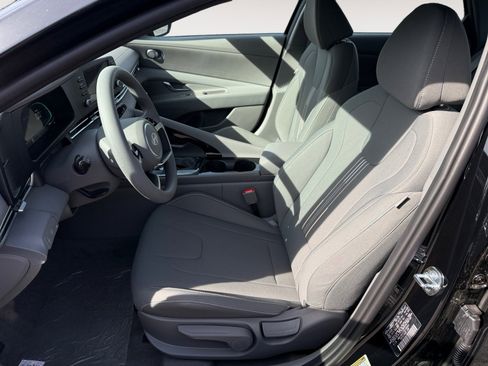 New 2026 Hyundai Elantra Blue image 10