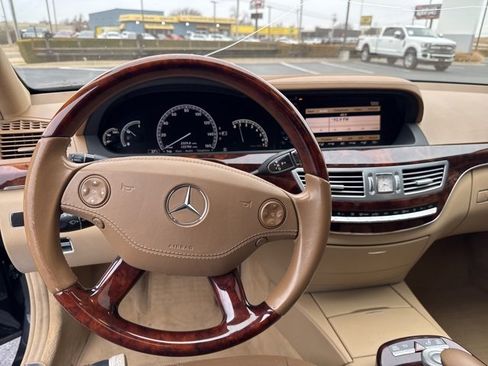 Used 2008 Mercedes-Benz S 550 image 10