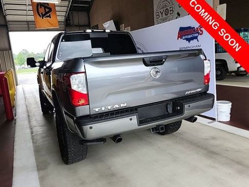 Used 2019 Nissan Titan PRO-4X w/ Pro-4x Convenience Package AWD/4WD image 2