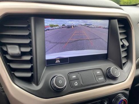 Certified 2023 GMC Acadia Denali FWD image 5