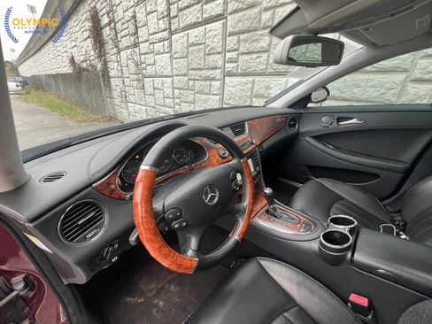 Used 2006 Mercedes-Benz CLS 500 w/ AMG Sport Pkg image 19