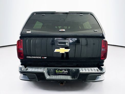 Used 2017 Chevrolet Colorado Z71 AWD/4WD image 7