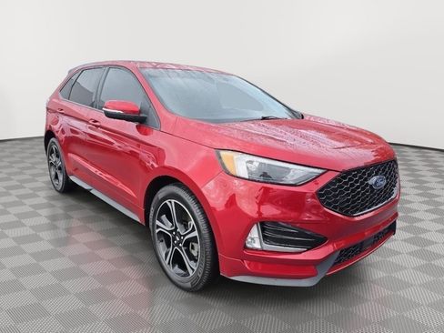 Used 2021 Ford Edge ST image 2