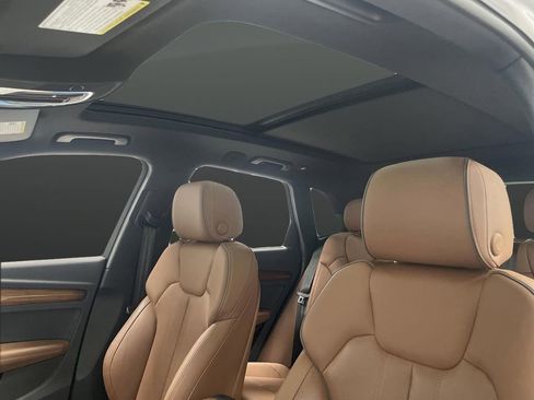 Used 2024 Audi Q5 e Premium Plus w/ Premium Plus Package image 7