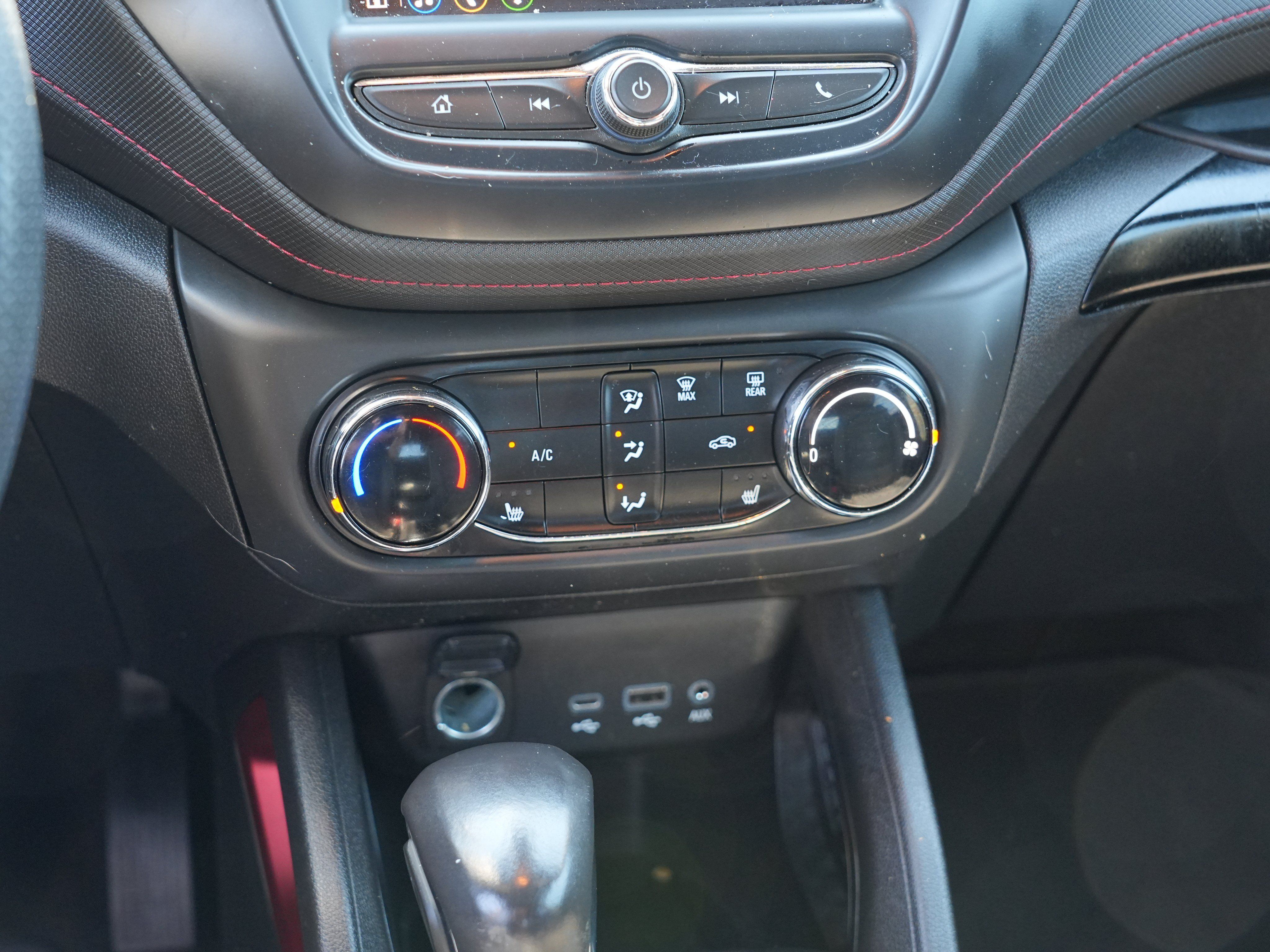 Used 2022 Chevrolet TrailBlazer RS AWD/4WD image 24