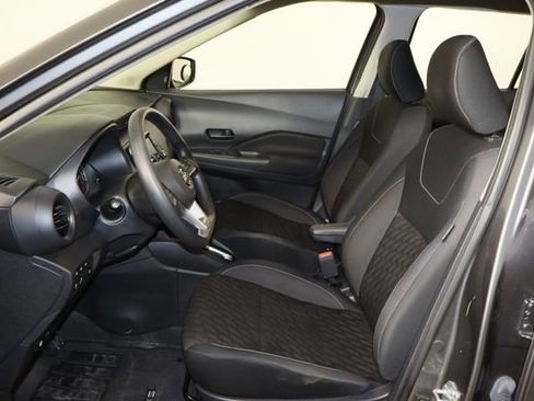 Used 2021 Nissan Kicks S image 16