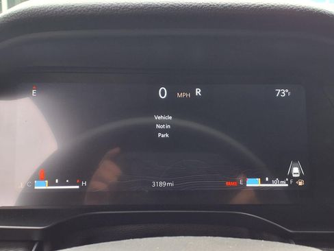 Used 2025 Jeep Grand Cherokee Altitude image 13