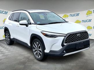 Used 2022 Toyota Corolla Cross XLE w/ Convenience Package video 1