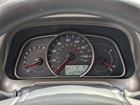 Used 2013 Toyota RAV4 XLE image 14