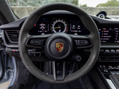 Certified 2022 Porsche 911 GT3 image 34