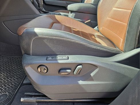 Used 2021 Volkswagen Atlas SEL Premium image 26