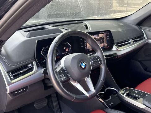 Used 2025 BMW X1 xDrive28i AWD/4WD image 13