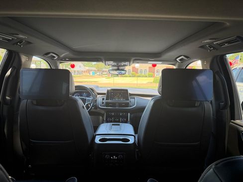 Used 2024 Chevrolet Tahoe Premier RWD image 23
