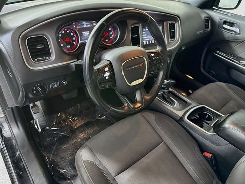 Used 2022 Dodge Charger SXT RWD image 23