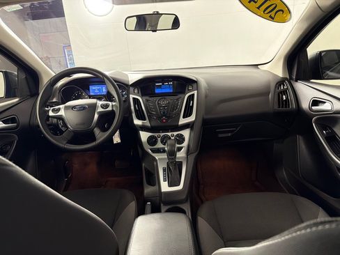 Used 2014 Ford Focus SE FWD image 22