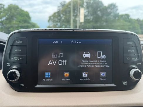 Used 2019 Hyundai Santa Fe SE FWD image 21