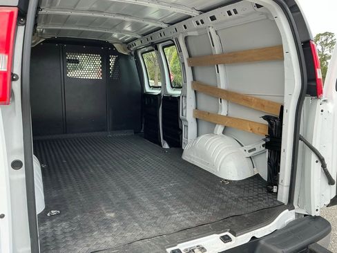 Used 2024 GMC Savana 2500 Work Van w/ Driver Convenience Package image 20