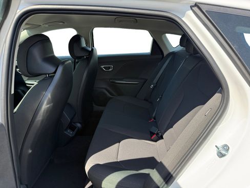 New 2026 Kia K4 FWD image 16