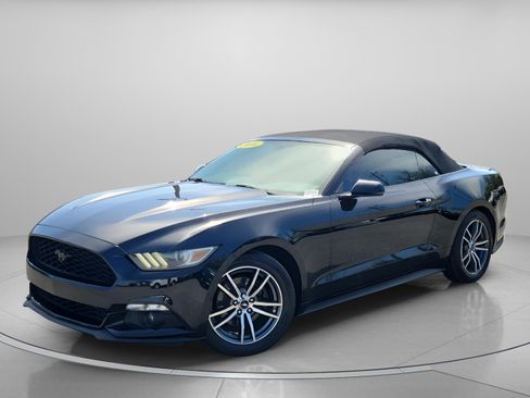Used 2016 Ford Mustang Premium image 2