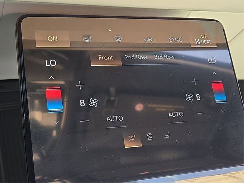 New 2026 Cadillac Vistiq Luxury image 16