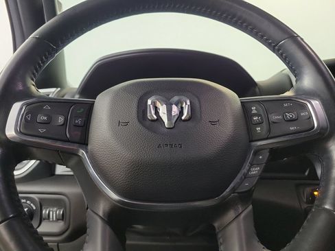 Used 2023 RAM 1500 Laramie AWD/4WD image 15